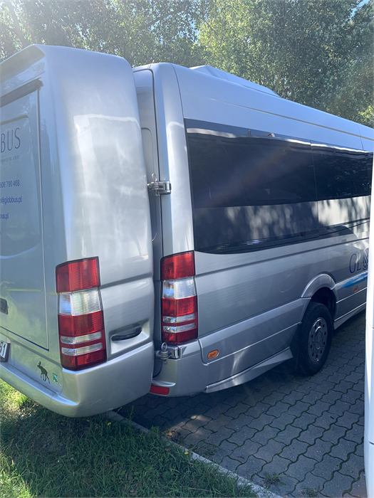 Bus Mercedes-Benz Sprinter — tył pojazdu